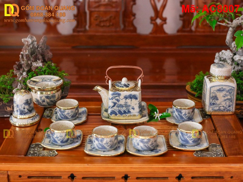 Ấm chén bọc đồng