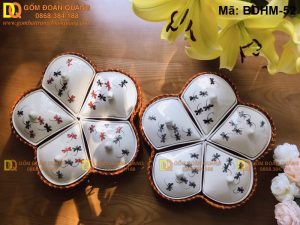 Bộ 5 hộp đựng bánh kẹo trong khay mây tạo hình cánh hoa BDHM-52