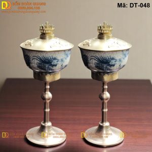 Cặp đèn bàn thờ dáng đèn đời Trần vẽ Rồng mã DT-048