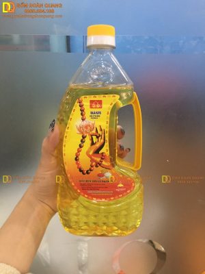 Dầu Lưu Ly Cát Tường chai 1,8 lít
