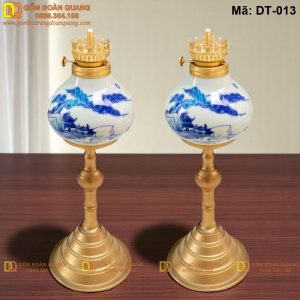 Đèn để bàn thờ cảnh sơn thủy men lam mã DT-013