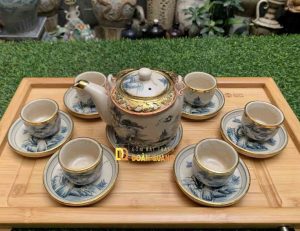 Ấm chén men rạn bọc đồng