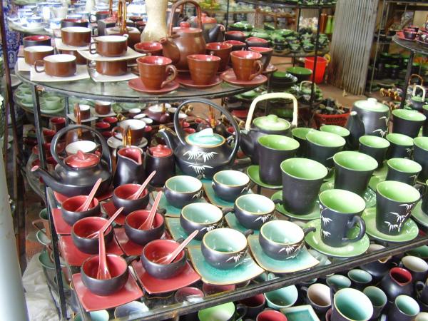 Đồ gốm sứ Bát Tràng