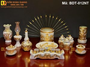 Bộ đồ thờ gia tiên đầy đủ bàn thờ treo 14 sản phẩm mã BDT-012NT