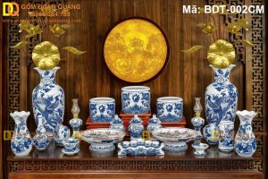 Bộ đồ thờ men lam 3 bát hương vẽ rồng mã BDT-002CM