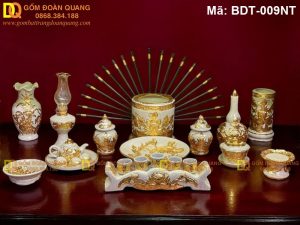 Đồ thờ Bát Tràng đắp nổi Sen dát mạ vàng mã BDT-009NT