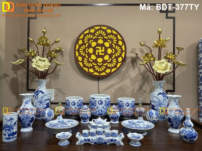 Đồ thờ sứ đẹp, tinh xảo Bát Tràng mã BDT-377TY