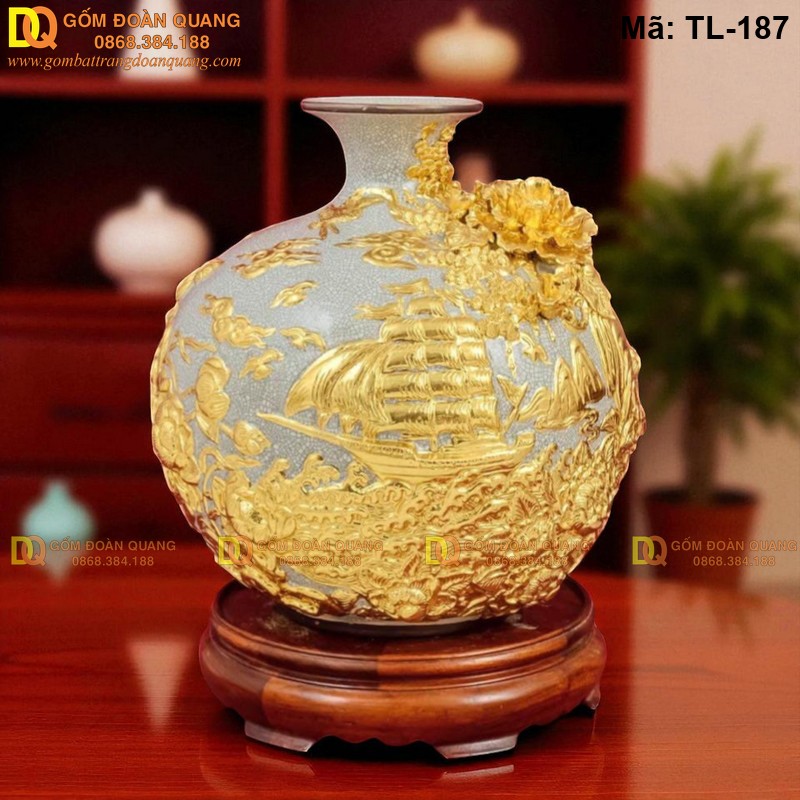 Bình hút tài lộc cao cấp dát vàng cảnh Thuận Buồm Xuôi Gió mã TL-187