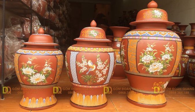 Gốm sứ hợp người mệnh Bạch Lạp Kim