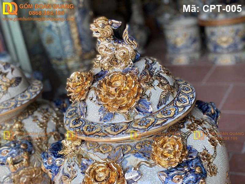 Chóe gốm sứ Men rạn đắp nổi cảnh Công đào Vẽ vàng mã CPT-005 – Ảnh 5