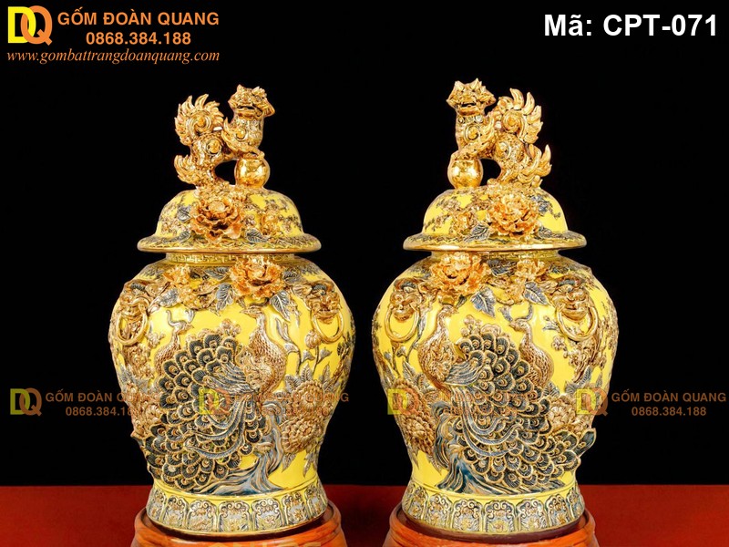 Chóe phong thủy Men màu vàng cảnh Công đào, vẽ vàng mã CPT-071