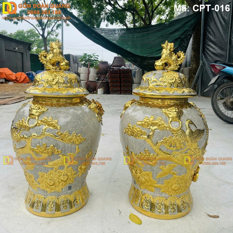 Chóe phong thủy Men rạn đắp nổi cảnh Công đào Dát vàng, vẽ vàng mã CPT-016 – Ảnh 3